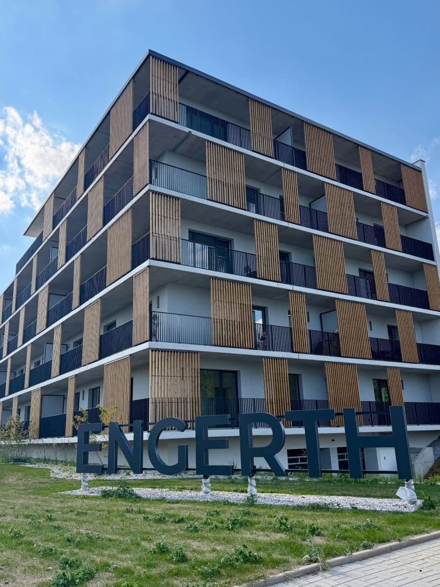 Pronájem bytu 2+kk 62 m², U Engerthu, Kladno, Středočeský kraj Pronájem bytu 2+kk 62 m², U Engerthu, Kladno, Středočeský kraj