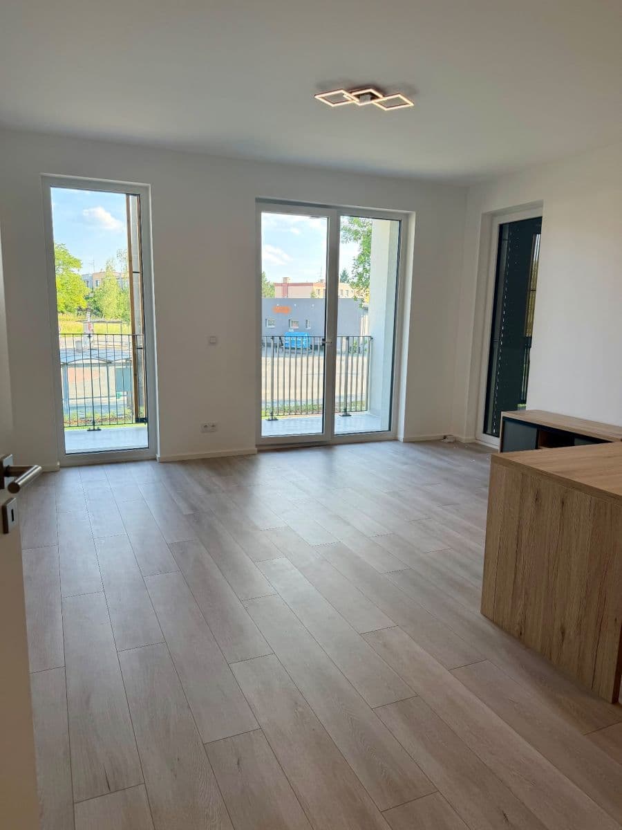 Pronájem bytu 2+kk 62 m², U Engerthu, Kladno, Středočeský kraj Pronájem bytu 2+kk 62 m², U Engerthu, Kladno, Středočeský kraj