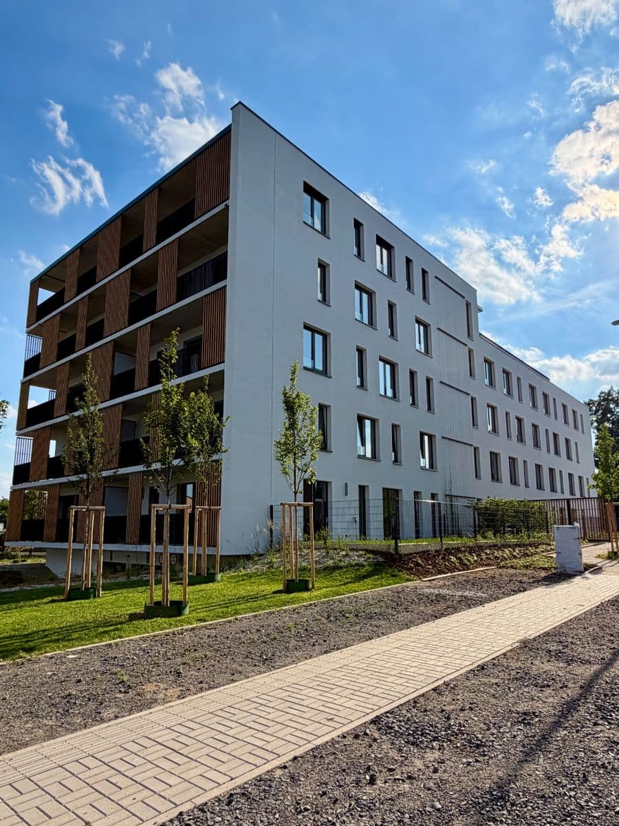 Pronájem bytu 2+kk 62 m², U Engerthu, Kladno, Středočeský kraj Pronájem bytu 2+kk 62 m², U Engerthu, Kladno, Středočeský kraj