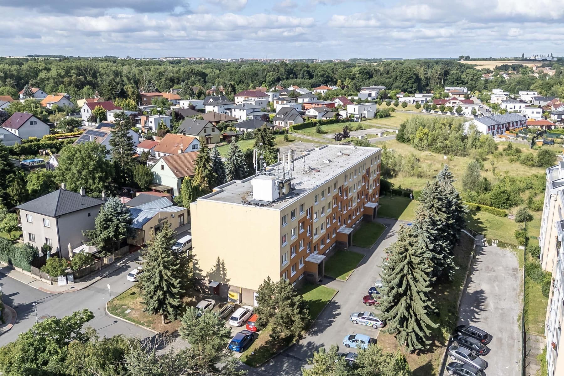 Prodej bytu 2+kk 42 m², Školská, Hostivice, Středočeský kraj Prodej bytu 2+kk 42 m², Školská, Hostivice, Středočeský kraj