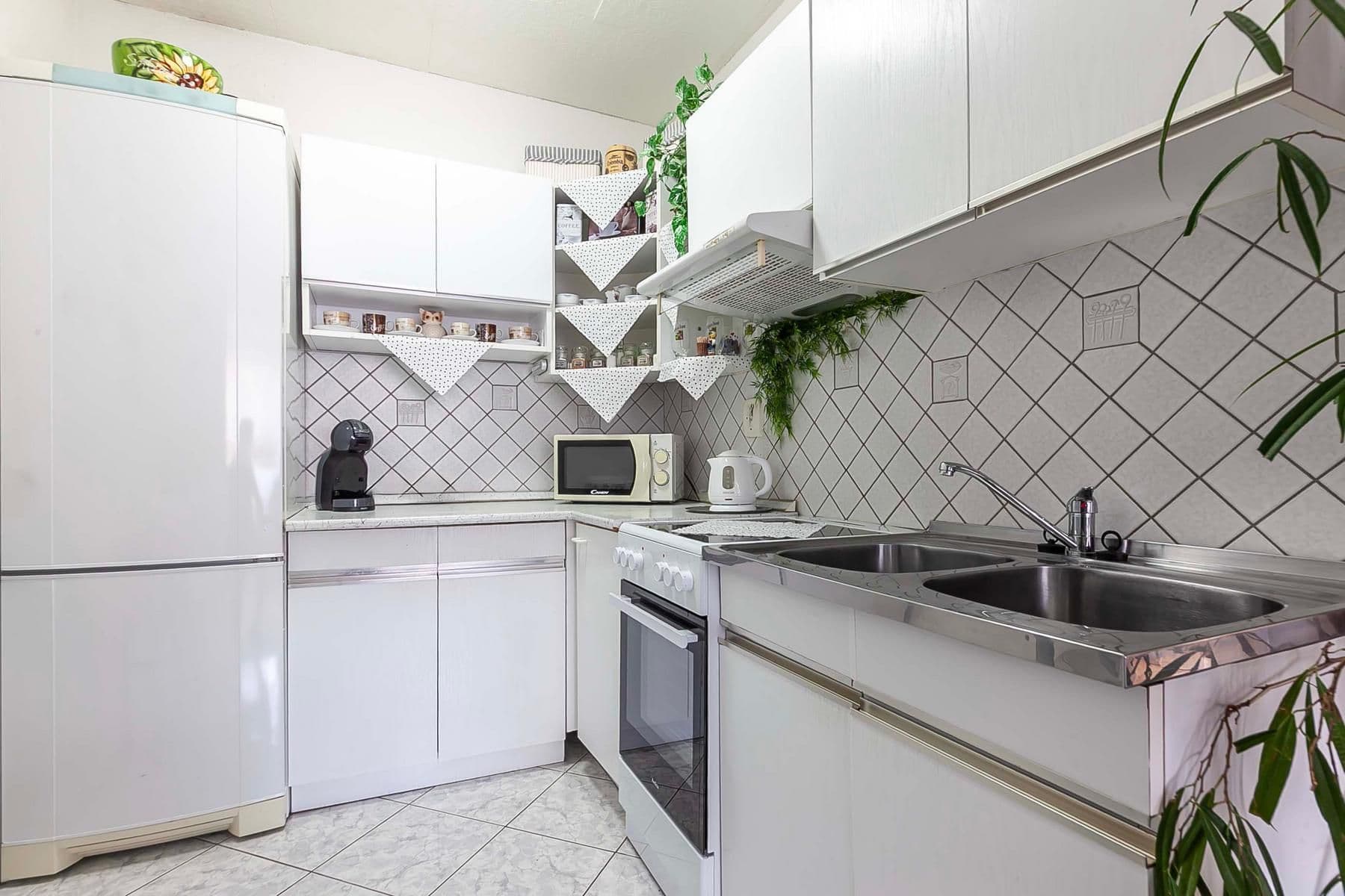 Prodej bytu 2+kk 42 m², Školská, Hostivice, Středočeský kraj Prodej bytu 2+kk 42 m², Školská, Hostivice, Středočeský kraj