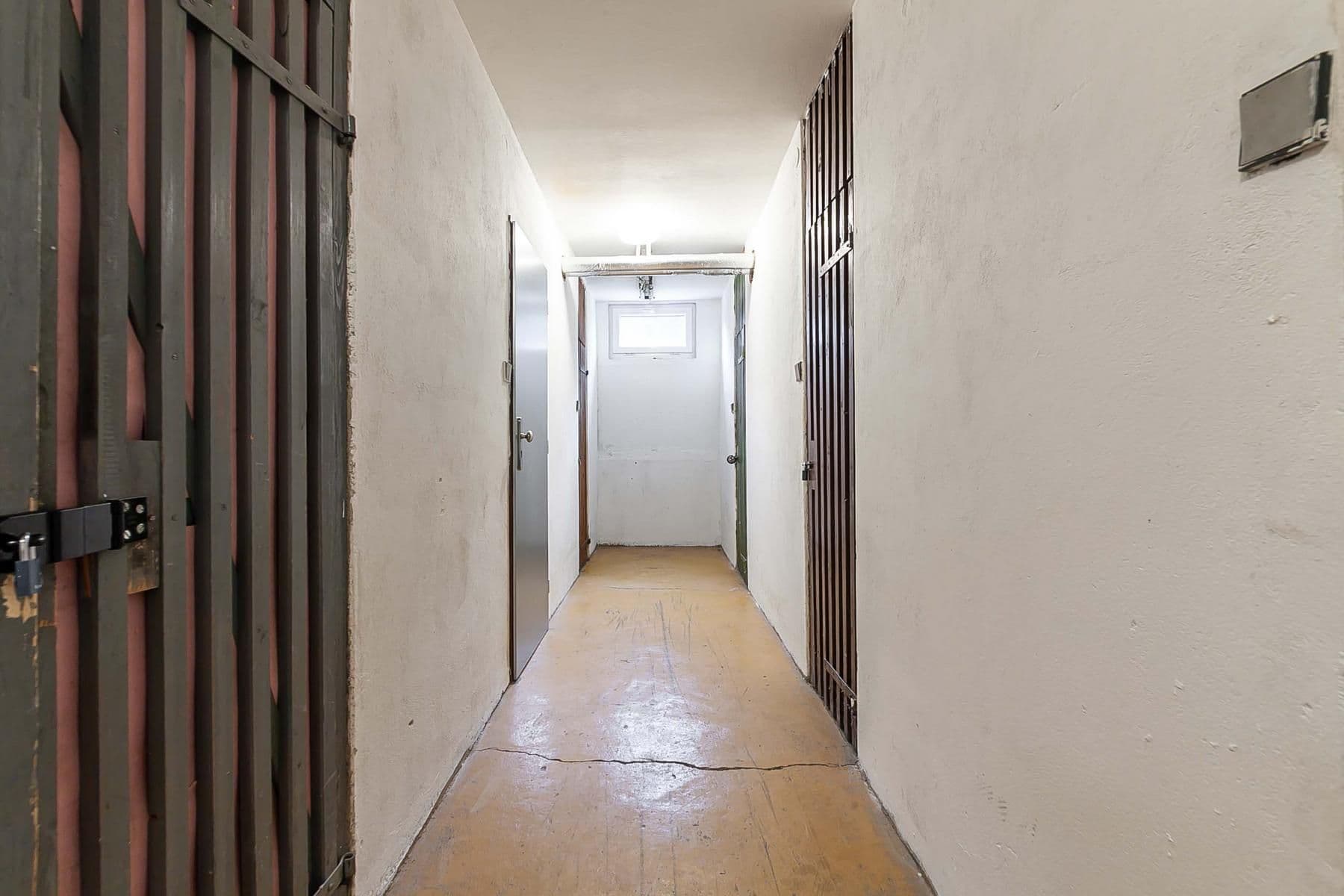 Prodej bytu 2+kk 42 m², Školská, Hostivice, Středočeský kraj Prodej bytu 2+kk 42 m², Školská, Hostivice, Středočeský kraj