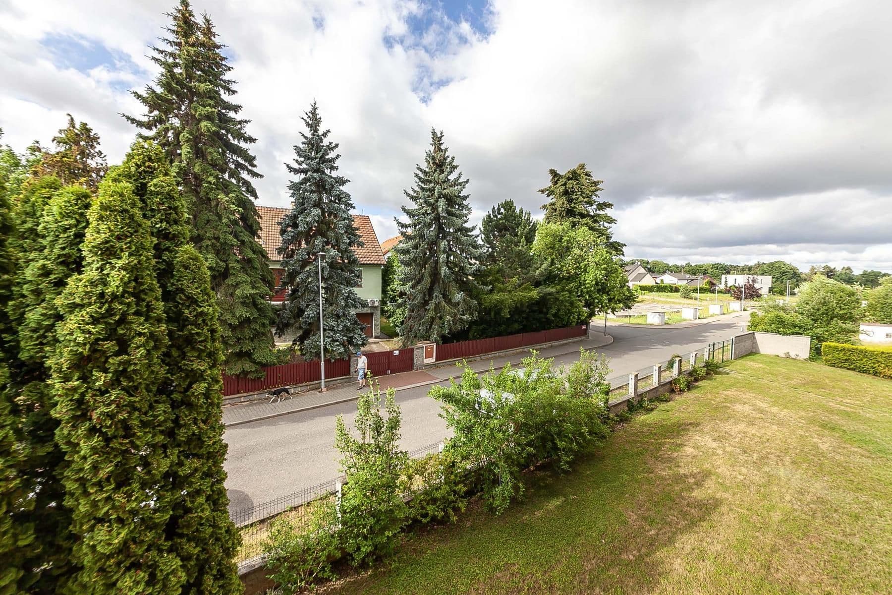Prodej bytu 2+kk 42 m², Školská, Hostivice, Středočeský kraj Prodej bytu 2+kk 42 m², Školská, Hostivice, Středočeský kraj
