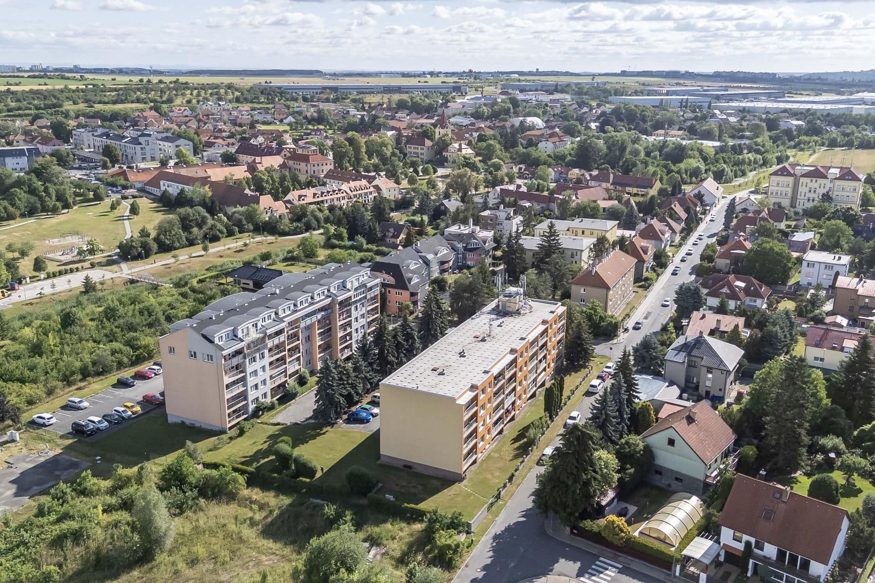 Prodej bytu 2+kk 42 m², Školská, Hostivice, Středočeský kraj Prodej bytu 2+kk 42 m², Školská, Hostivice, Středočeský kraj