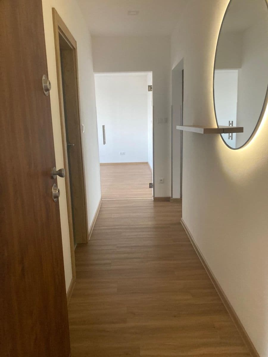 Pronájem bytu 3+1 71 m², Černá, Opava, Moravskoslezský kraj Pronájem bytu 3+1 71 m², Černá, Opava, Moravskoslezský kraj