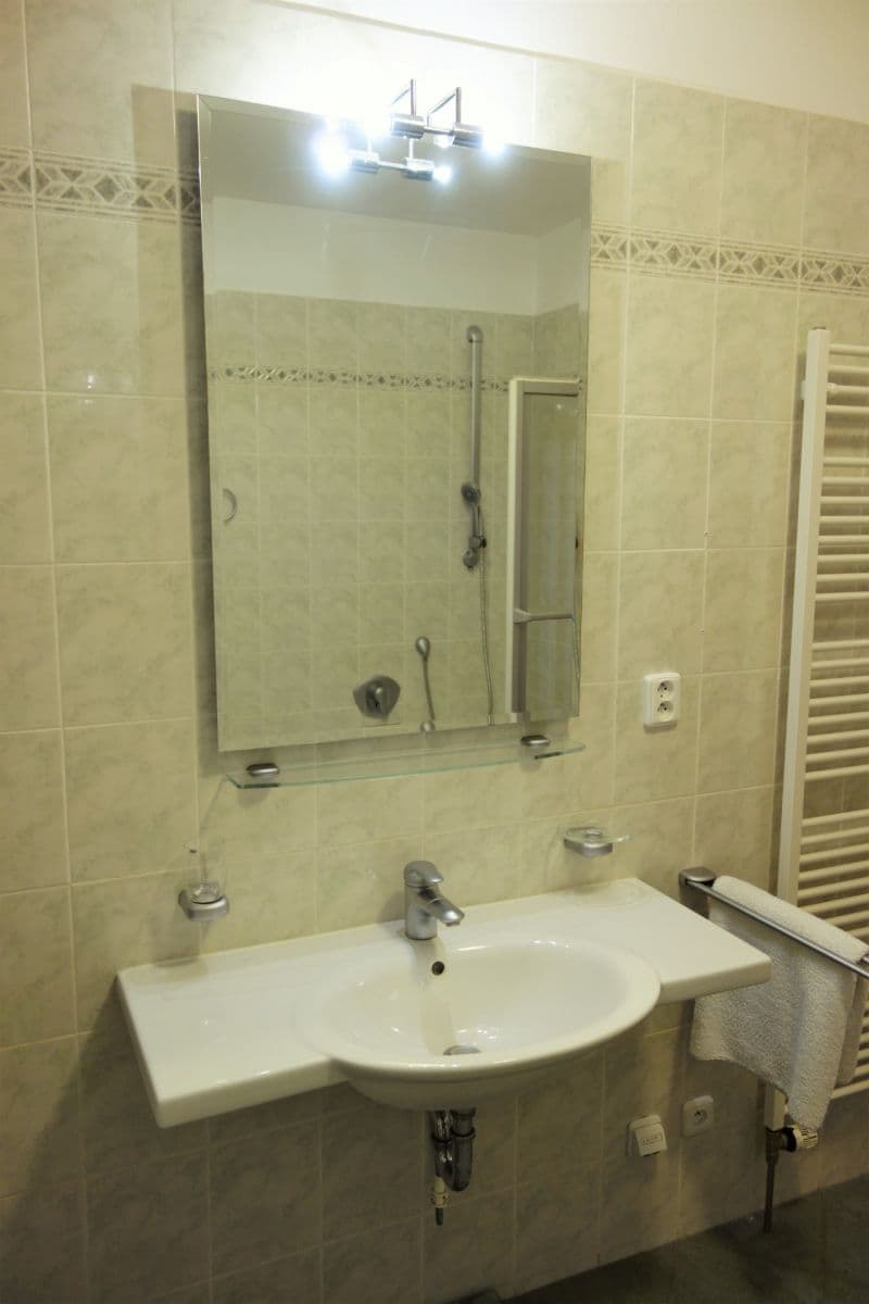 Pronájem bytu 2+kk 52 m², Naskové, Praha, Praha Pronájem bytu 2+kk 52 m², Naskové, Praha, Praha
