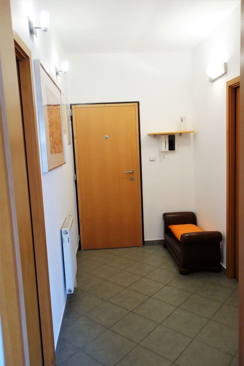 Pronájem bytu 2+kk 52 m², Naskové, Praha, Praha Pronájem bytu 2+kk 52 m², Naskové, Praha, Praha