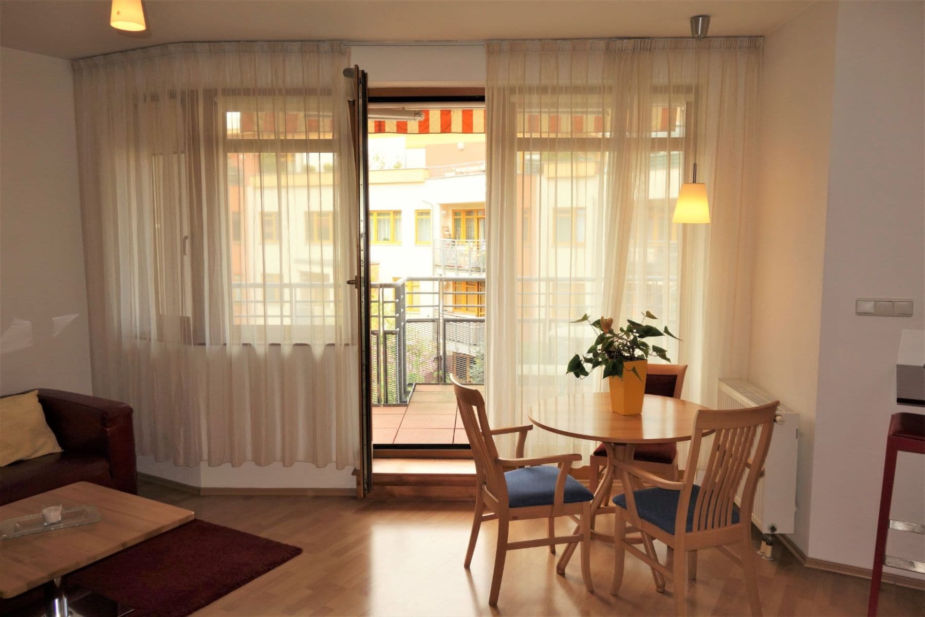 Pronájem bytu 2+kk 52 m², Naskové, Praha, Praha Pronájem bytu 2+kk 52 m², Naskové, Praha, Praha