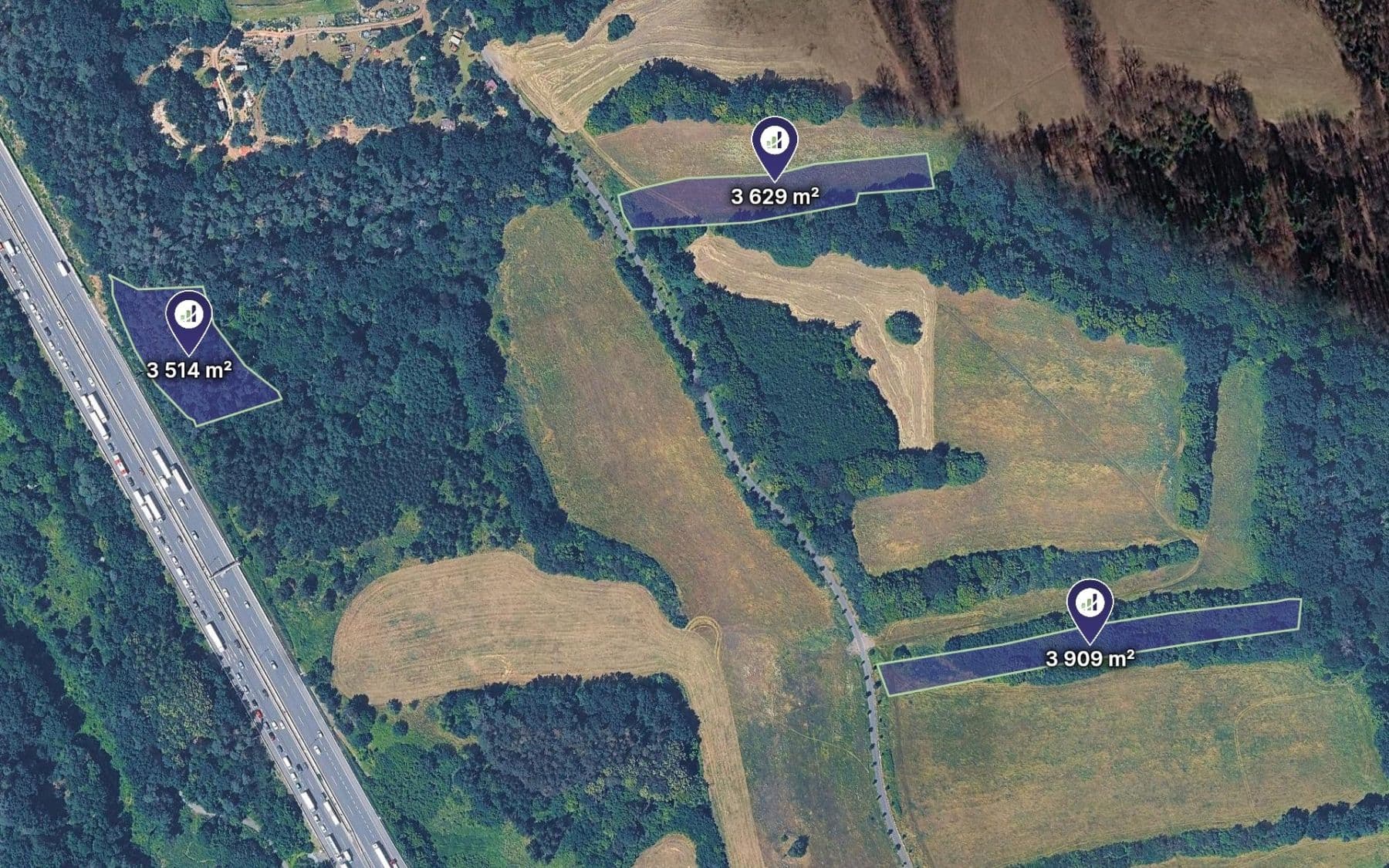 Prodej pozemku 11.052 m², Mirošovice, Středočeský kraj Prodej pozemku 11.052 m², Mirošovice, Středočeský kraj