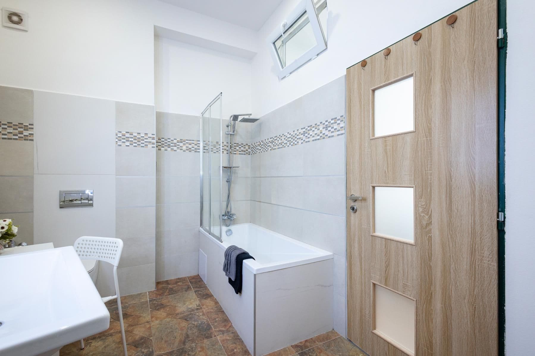 Prodej bytu 2+kk 53 m², Plzeňská, Praha, Praha Prodej bytu 2+kk 53 m², Plzeňská, Praha, Praha