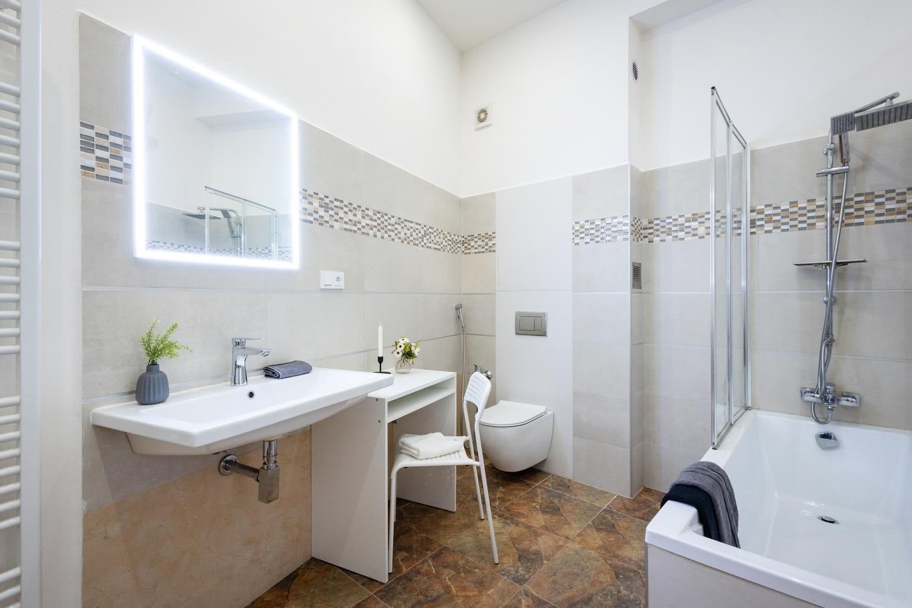 Prodej bytu 2+kk 53 m², Plzeňská, Praha, Praha Prodej bytu 2+kk 53 m², Plzeňská, Praha, Praha