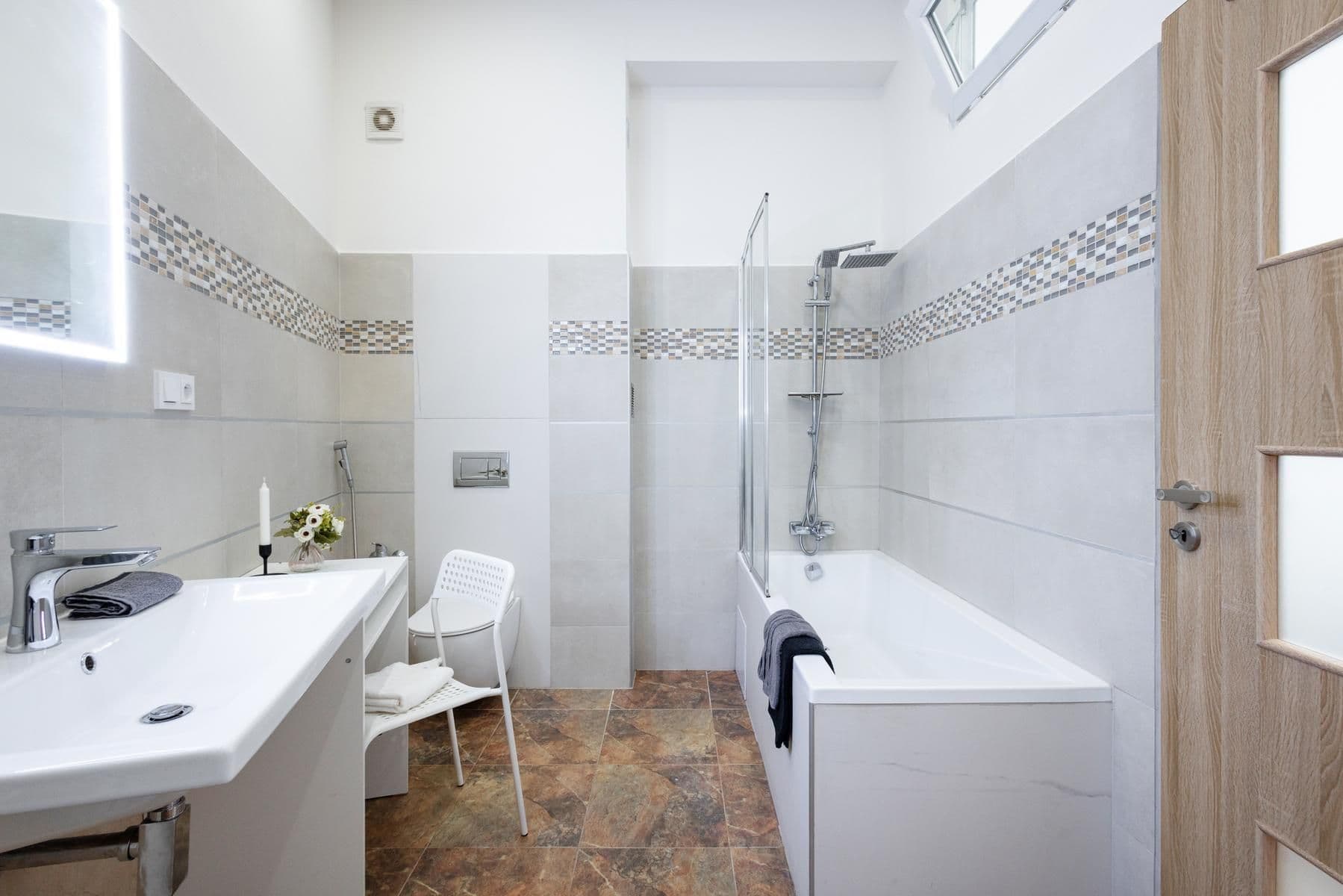 Prodej bytu 2+kk 53 m², Plzeňská, Praha, Praha Prodej bytu 2+kk 53 m², Plzeňská, Praha, Praha