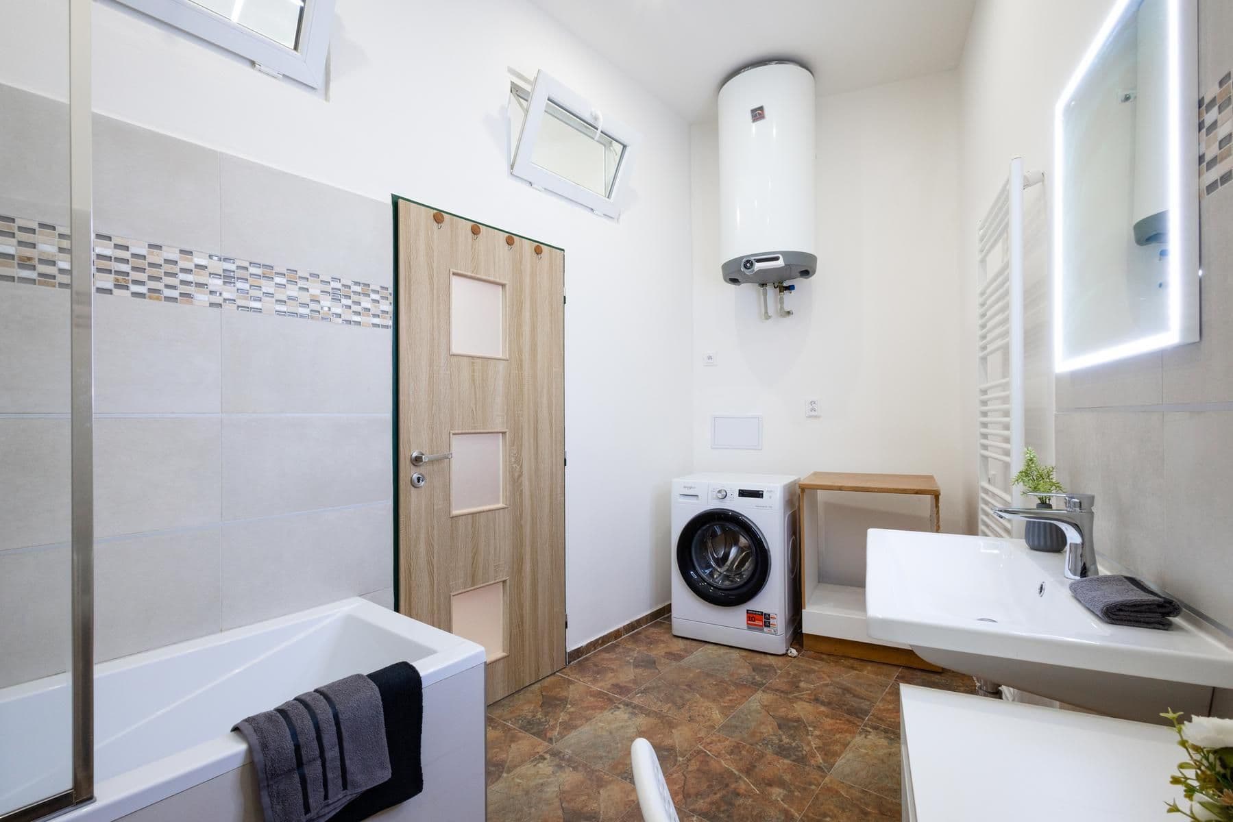 Prodej bytu 2+kk 53 m², Plzeňská, Praha, Praha Prodej bytu 2+kk 53 m², Plzeňská, Praha, Praha
