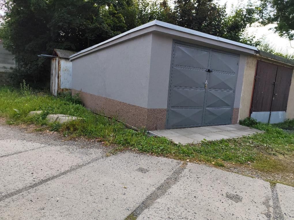 Prodej garáže 23 m², Benešov, Středočeský kraj Prodej garáže 23 m², Benešov, Středočeský kraj