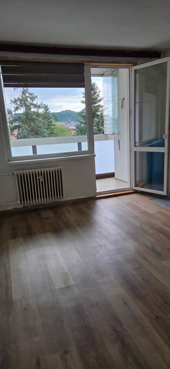 Pronájem bytu 2+1 57 m², 17. listopadu, Klášterec nad Ohří, Ústecký kraj Pronájem bytu 2+1 57 m², 17. listopadu, Klášterec nad Ohří, Ústecký kraj