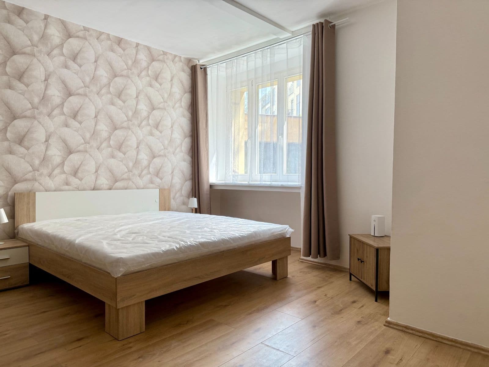 Pronájem bytu 1+kk 31 m², Petra Rezka, Praha, Praha Pronájem bytu 1+kk 31 m², Petra Rezka, Praha, Praha