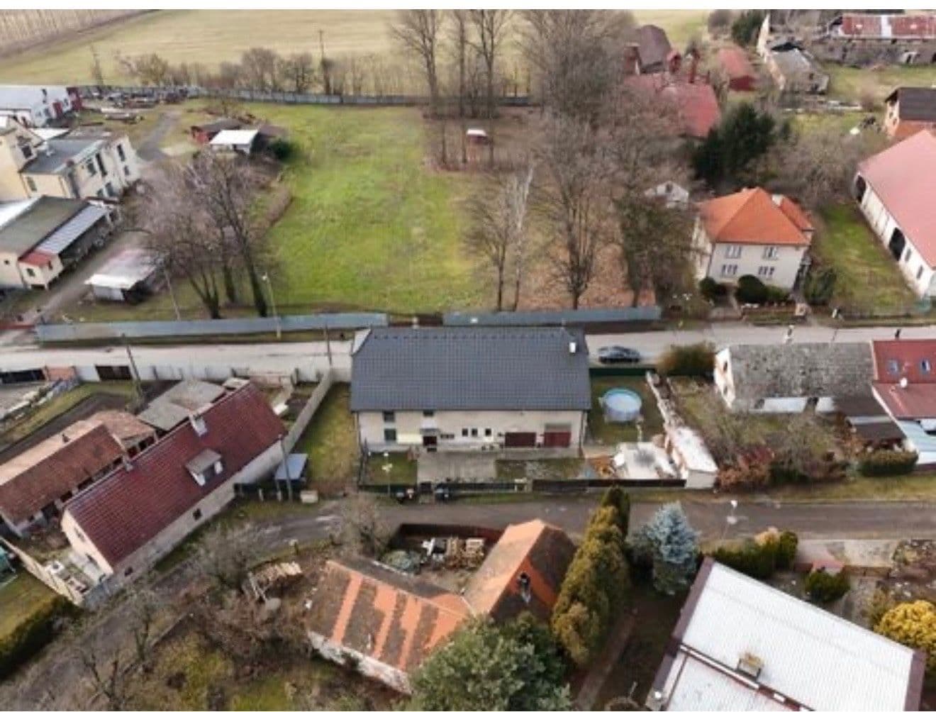 Prodej domu 400 m², pozemek 611 m², Spojovací, Ronov nad Doubravou, Pardubický kraj Prodej domu 400 m², pozemek 611 m², Spojovací, Ronov nad Doubravou, Pardubický kraj