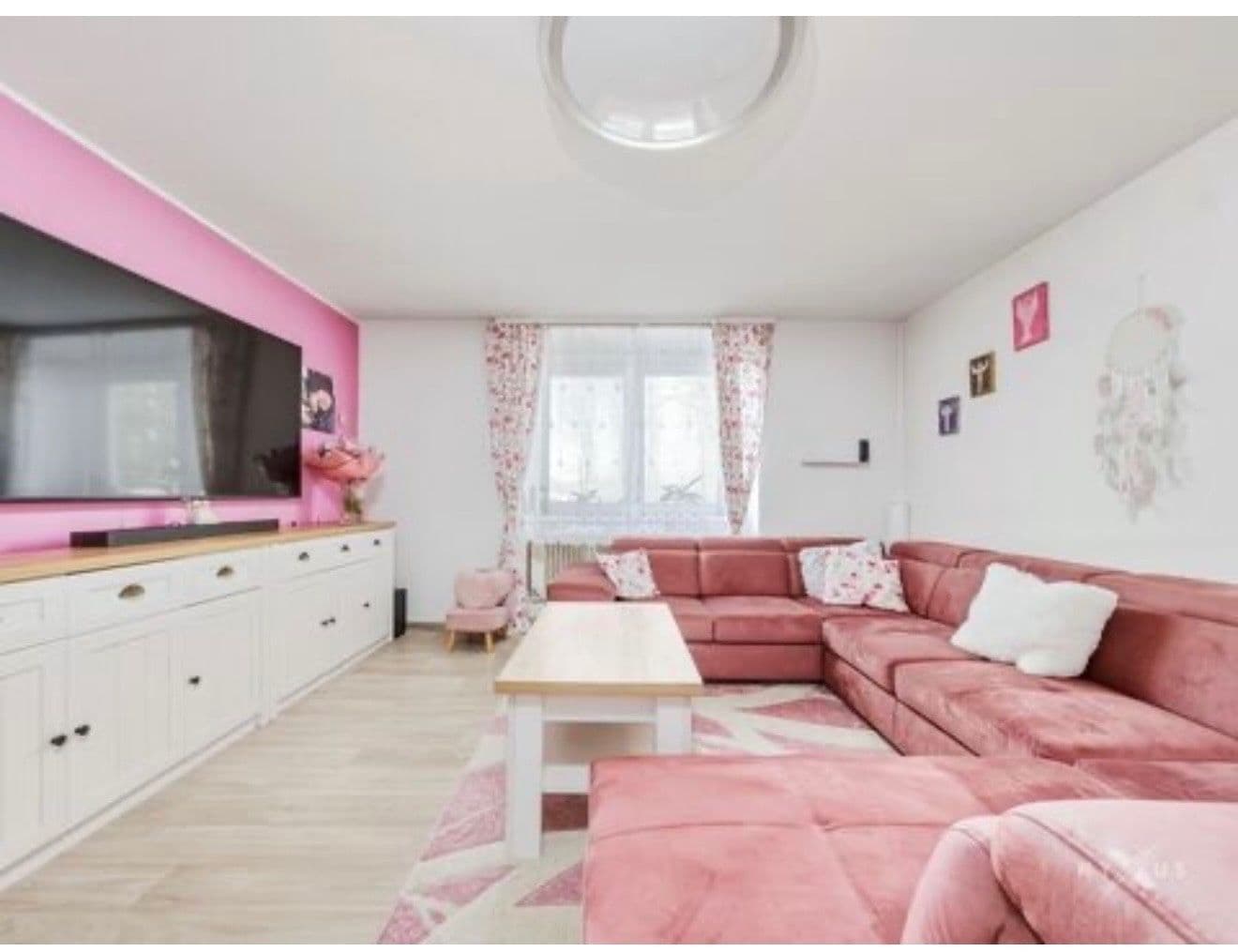 Prodej domu 400 m², pozemek 611 m², Spojovací, Ronov nad Doubravou, Pardubický kraj Prodej domu 400 m², pozemek 611 m², Spojovací, Ronov nad Doubravou, Pardubický kraj