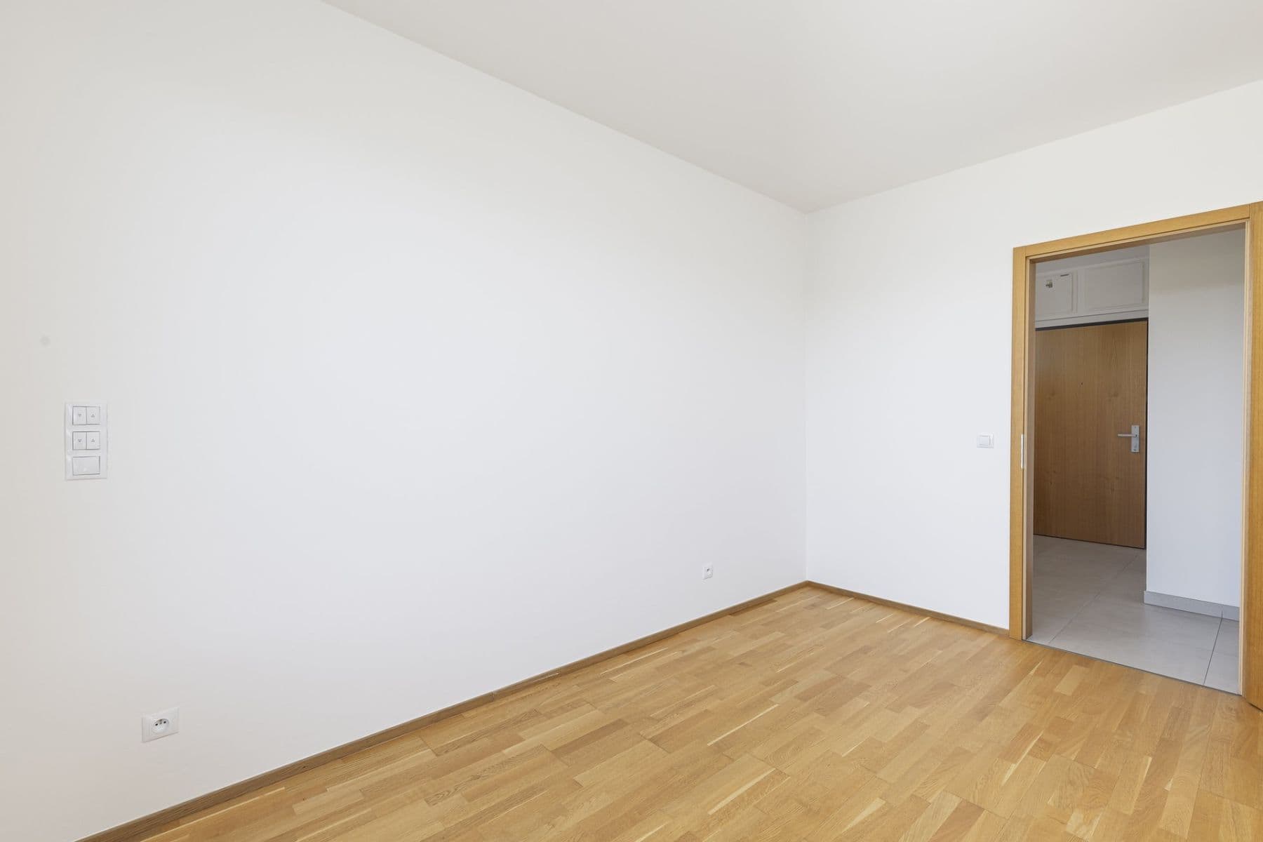 Pronájem bytu 2+kk 52 m², Argentinská, Praha, Praha Pronájem bytu 2+kk 52 m², Argentinská, Praha, Praha