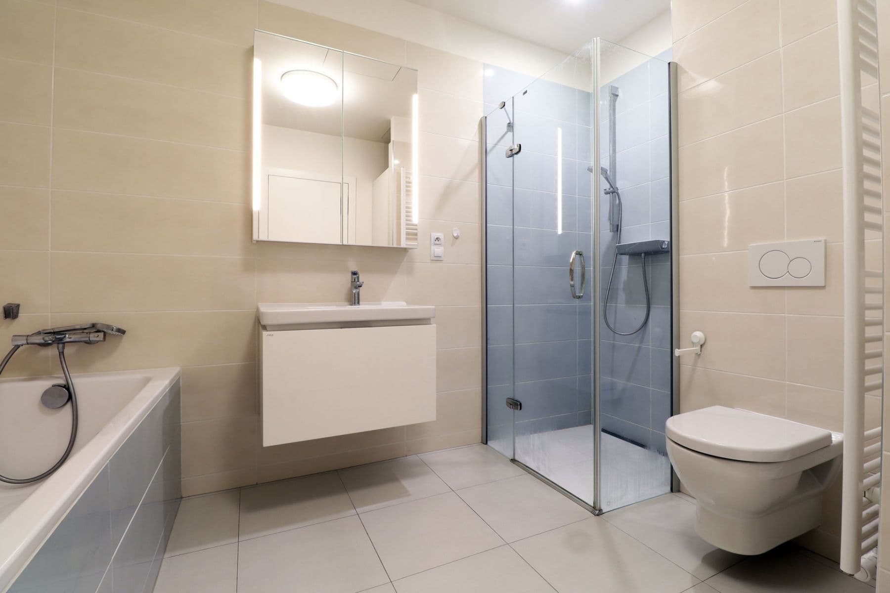 Pronájem bytu 4+kk 123 m², Nikoly Tesly, Praha, Praha Pronájem bytu 4+kk 123 m², Nikoly Tesly, Praha, Praha