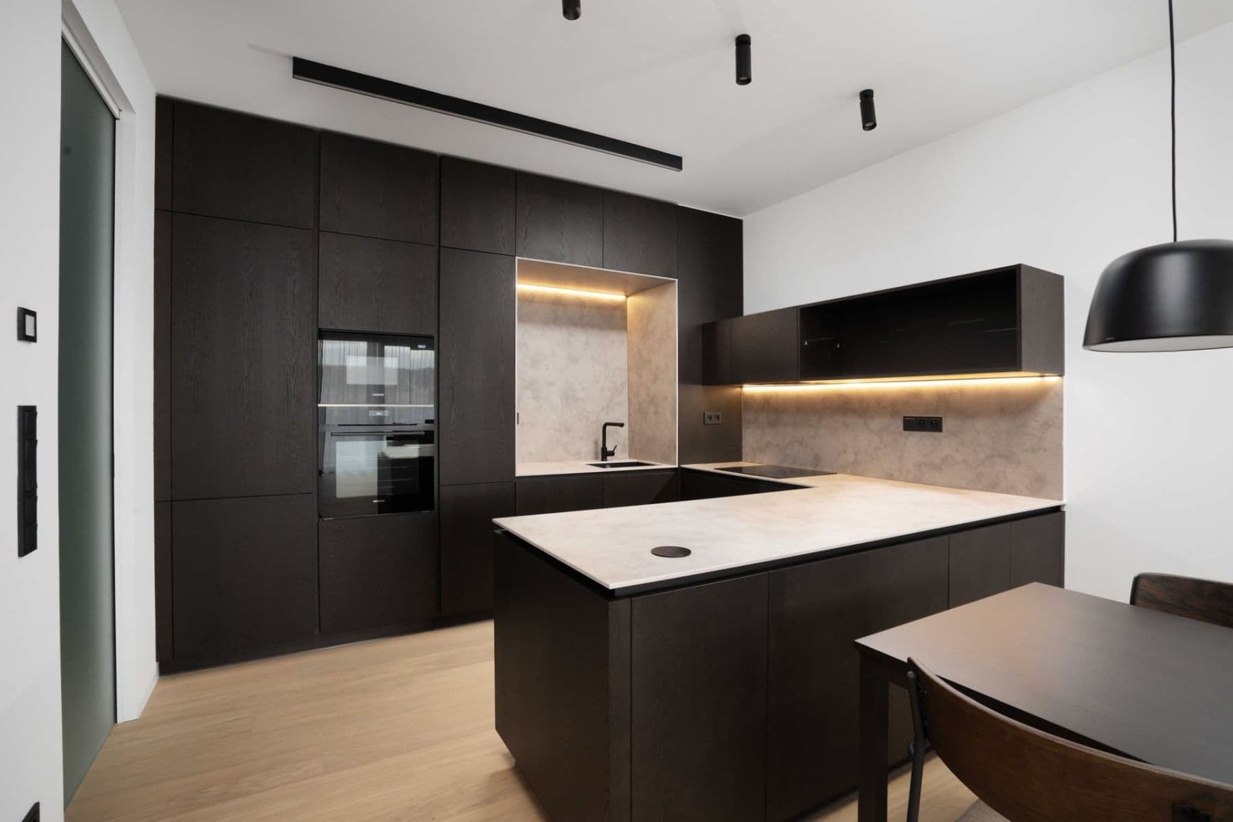 Pronájem bytu 2+kk 61 m², Vítězné náměstí, Praha, Praha Pronájem bytu 2+kk 61 m², Vítězné náměstí, Praha, Praha