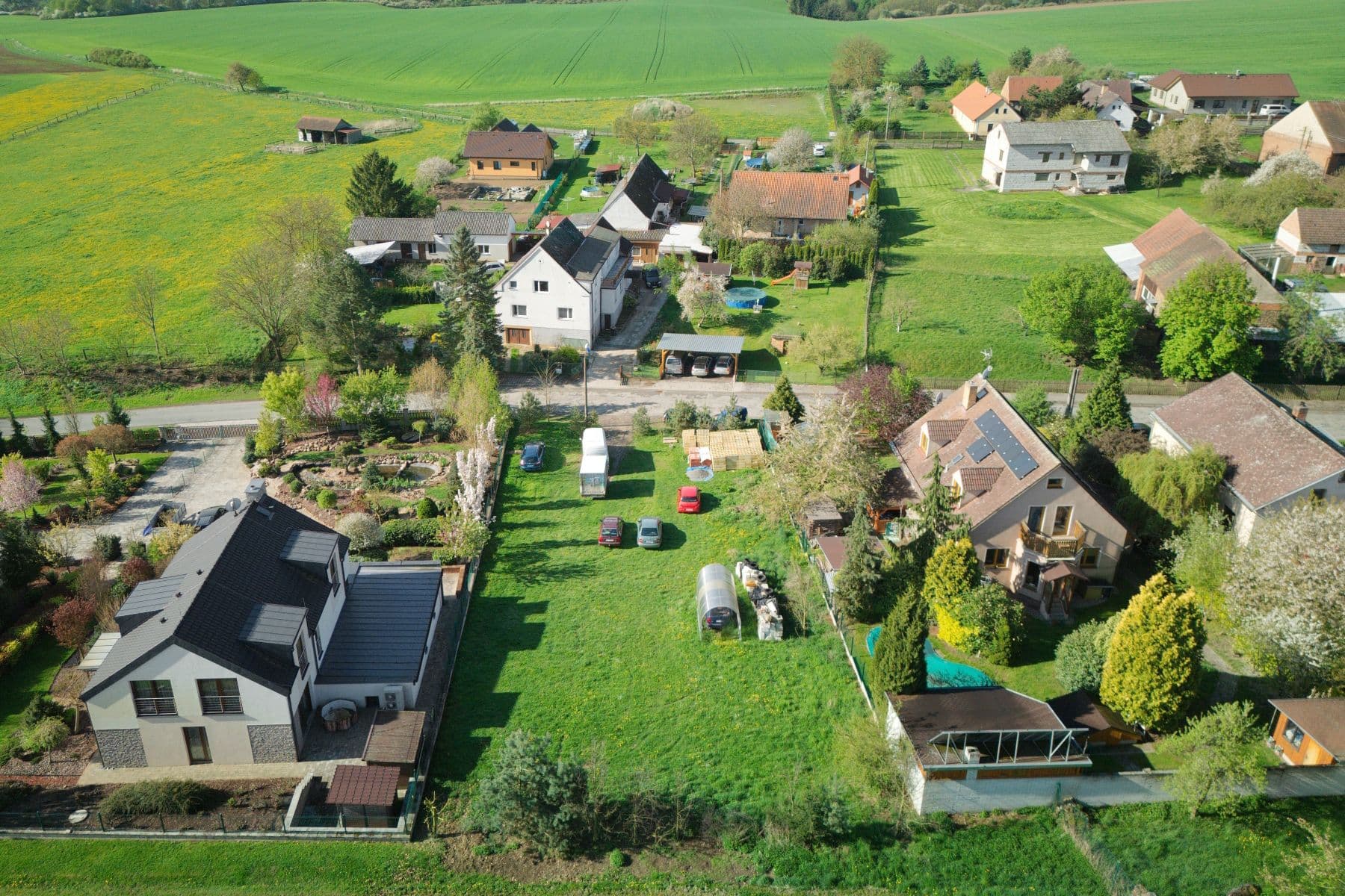 Prodej pozemku 1.129 m², Dolní Břežany, Středočeský kraj Prodej pozemku 1.129 m², Dolní Břežany, Středočeský kraj