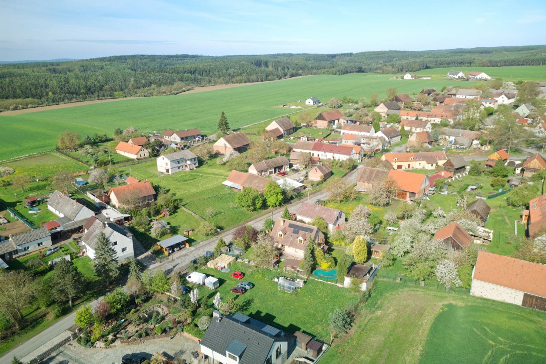 Prodej pozemku 1.129 m², Dolní Břežany, Středočeský kraj Prodej pozemku 1.129 m², Dolní Břežany, Středočeský kraj