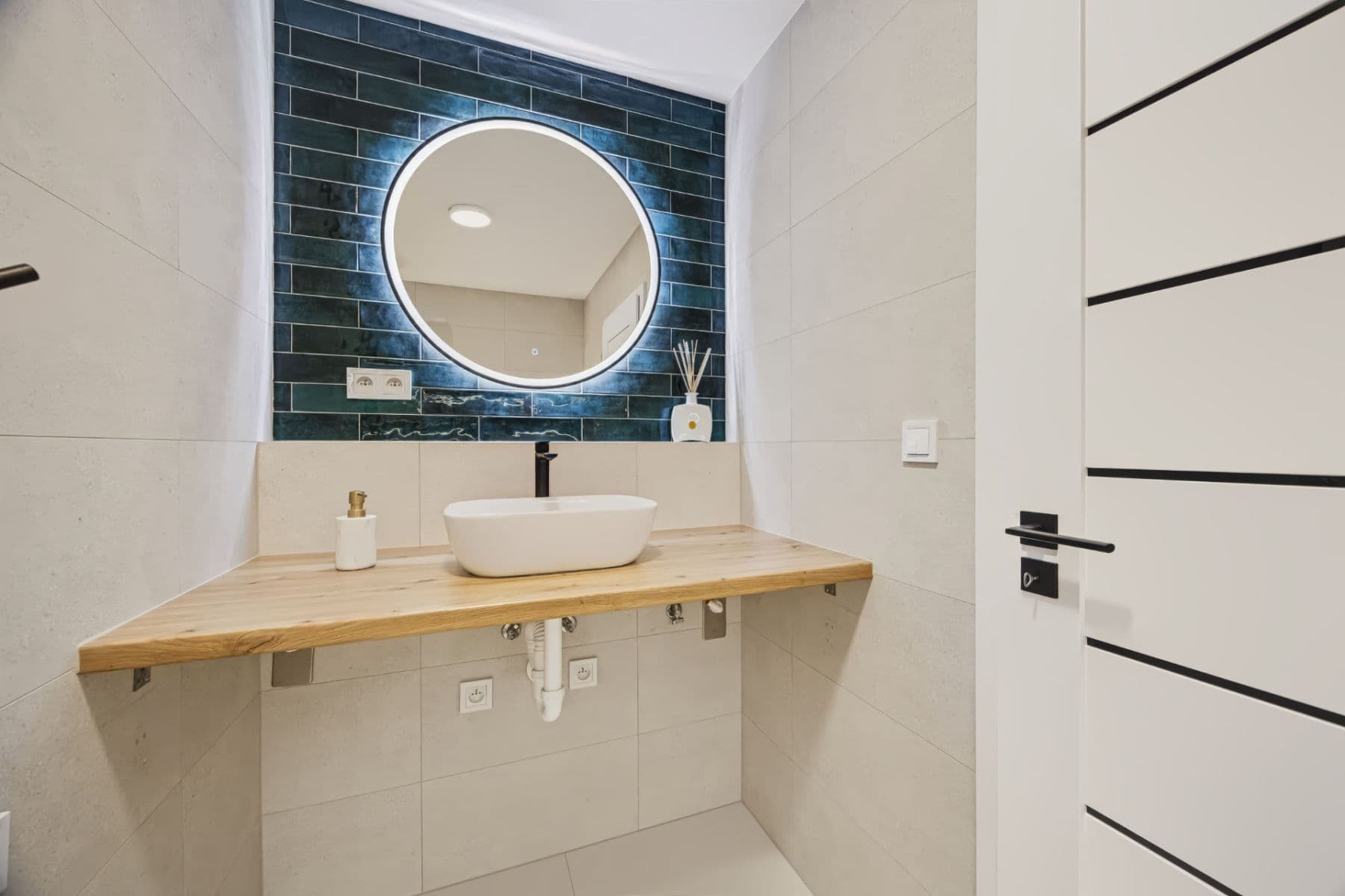 Prodej bytu 4+kk 71 m², Hekrova, Praha, Praha Prodej bytu 4+kk 71 m², Hekrova, Praha, Praha