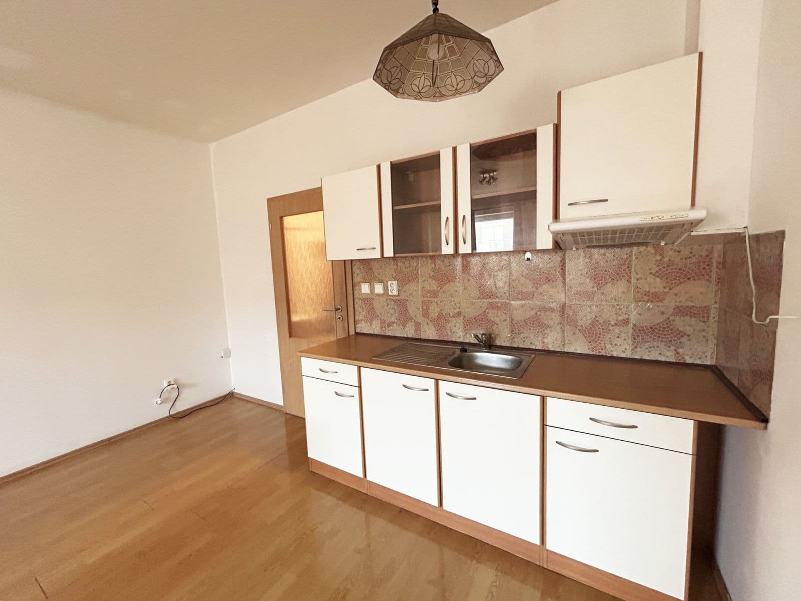 Pronájem bytu 1+kk 34 m², Mlýnská, Kolín, Středočeský kraj Pronájem bytu 1+kk 34 m², Mlýnská, Kolín, Středočeský kraj