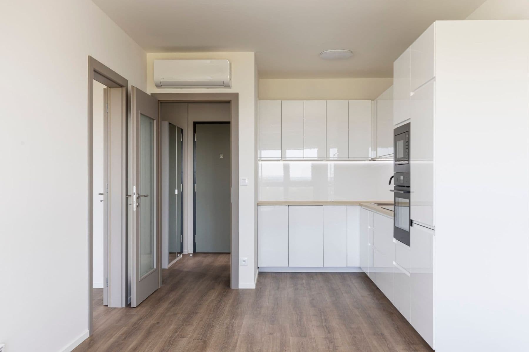 Pronájem bytu 2+kk 50 m², Arnošta Valenty, Praha, Praha Pronájem bytu 2+kk 50 m², Arnošta Valenty, Praha, Praha