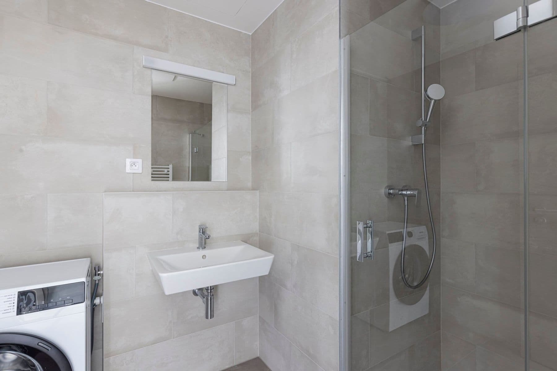 Pronájem bytu 2+kk 50 m², Arnošta Valenty, Praha, Praha Pronájem bytu 2+kk 50 m², Arnošta Valenty, Praha, Praha