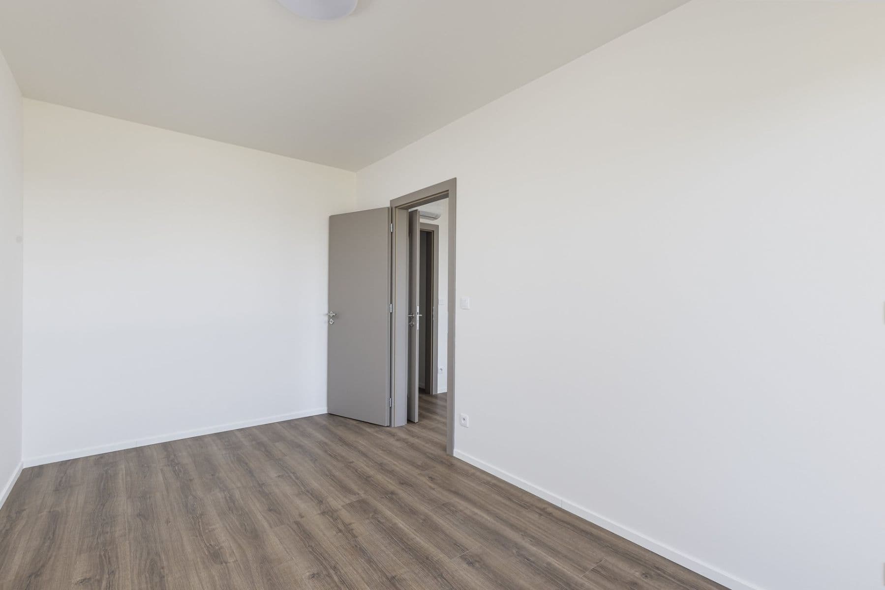Pronájem bytu 2+kk 50 m², Arnošta Valenty, Praha, Praha Pronájem bytu 2+kk 50 m², Arnošta Valenty, Praha, Praha