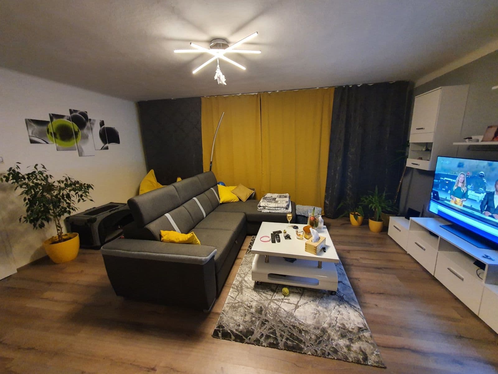 Prodej bytu 3+1 100 m², Šumavská, Karlovy Vary, Karlovarský kraj Prodej bytu 3+1 100 m², Šumavská, Karlovy Vary, Karlovarský kraj