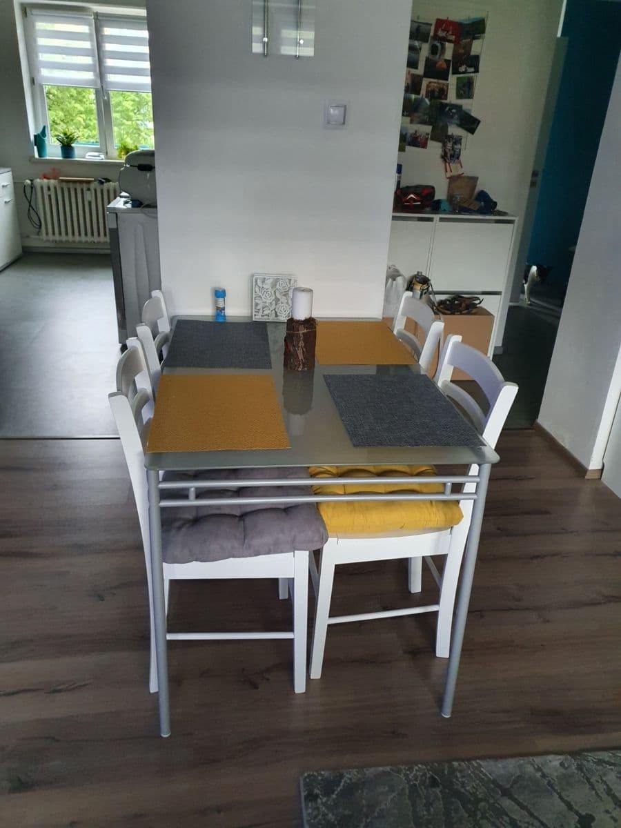 Prodej bytu 3+1 100 m², Šumavská, Karlovy Vary, Karlovarský kraj Prodej bytu 3+1 100 m², Šumavská, Karlovy Vary, Karlovarský kraj