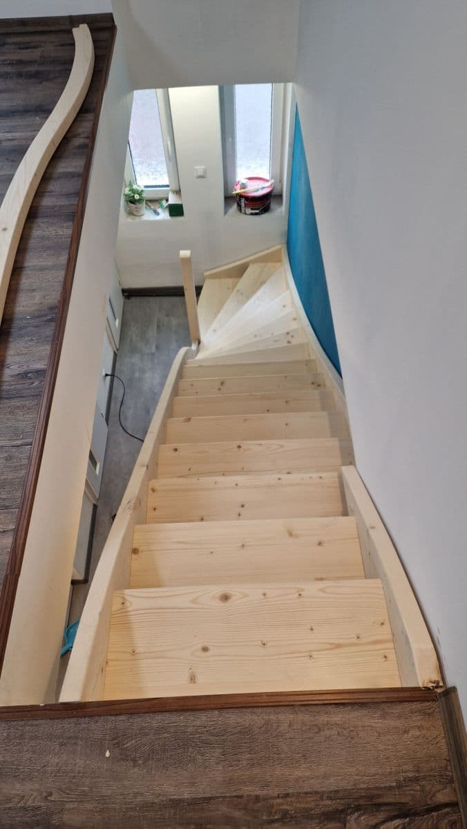 Prodej bytu 3+1 100 m², Šumavská, Karlovy Vary, Karlovarský kraj Prodej bytu 3+1 100 m², Šumavská, Karlovy Vary, Karlovarský kraj