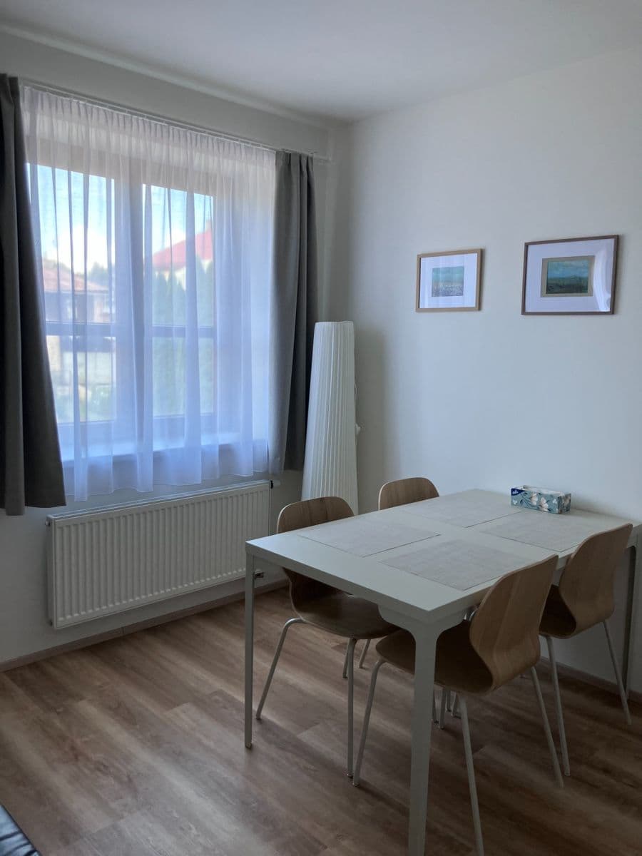 Pronájem bytu 2+kk 49 m², Labská, Vrchlabí, Královéhradecký kraj Pronájem bytu 2+kk 49 m², Labská, Vrchlabí, Královéhradecký kraj