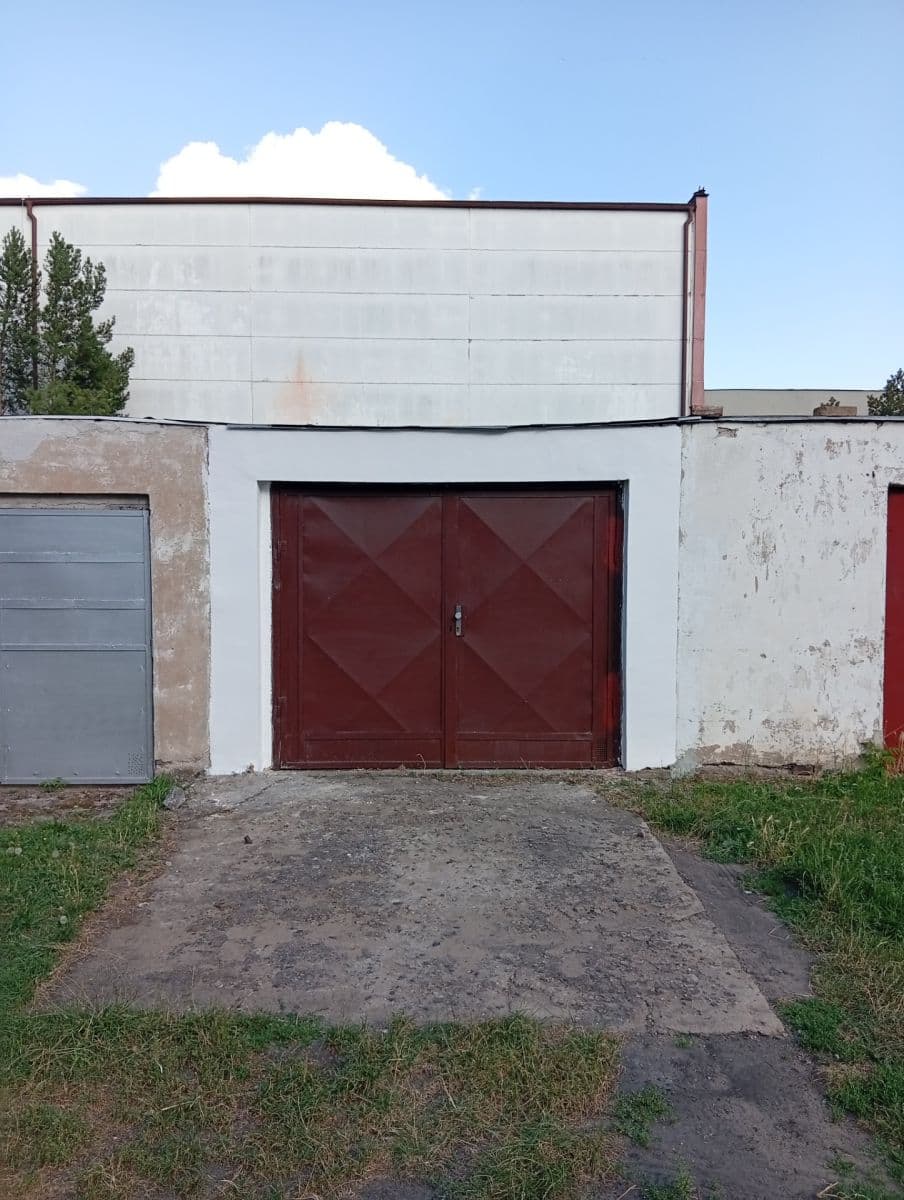 Prodej garáže 18 m², Kolín, Středočeský kraj Prodej garáže 18 m², Kolín, Středočeský kraj