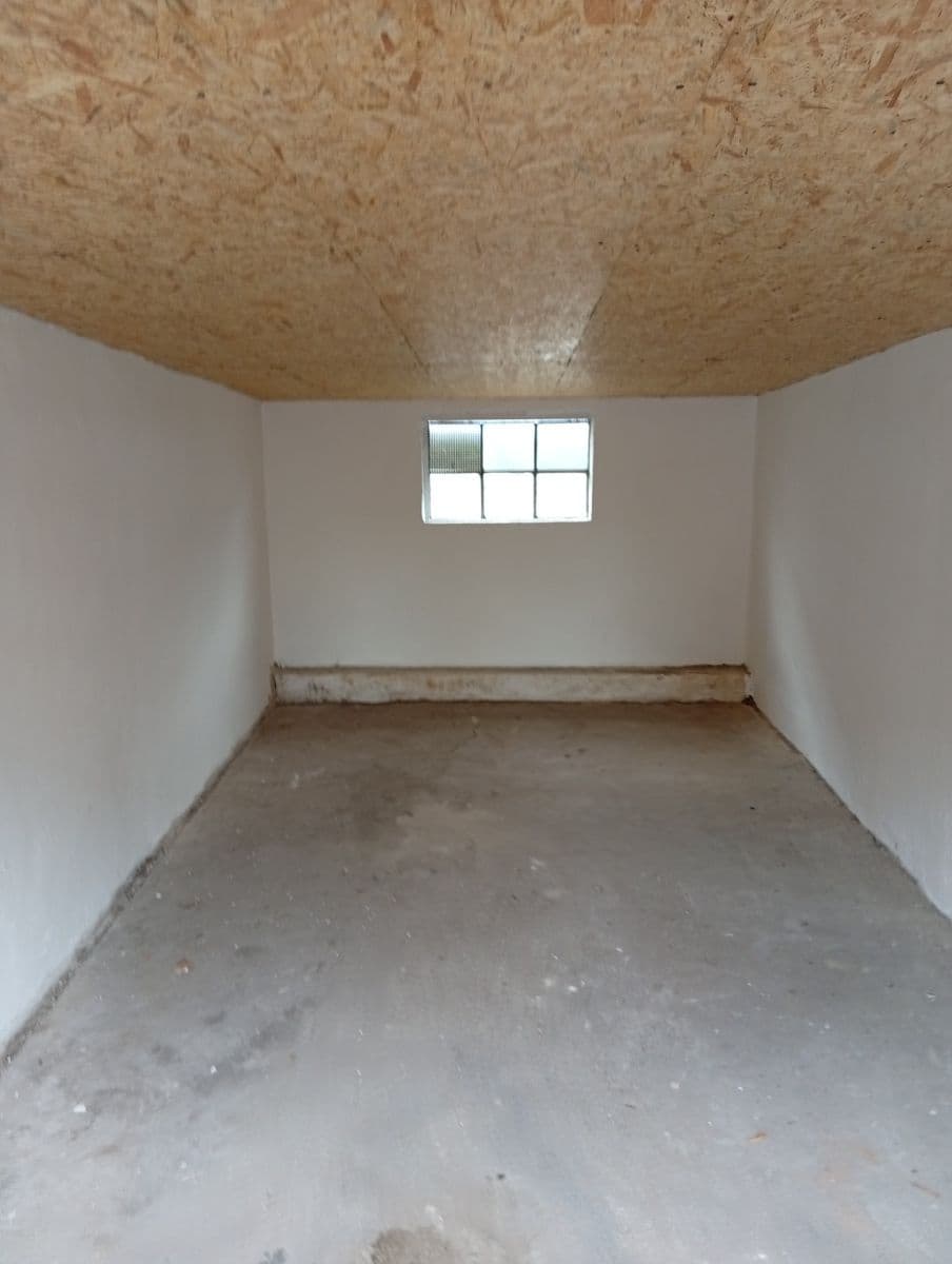 Prodej garáže 18 m², Kolín, Středočeský kraj Prodej garáže 18 m², Kolín, Středočeský kraj