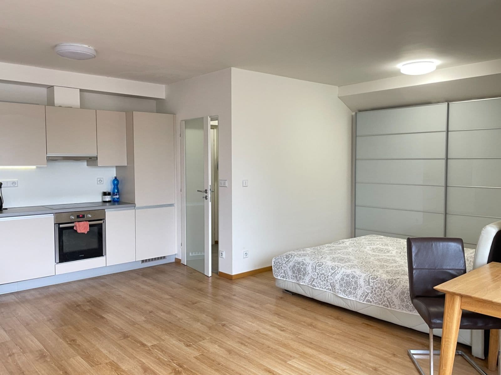 Pronájem bytu 1+kk 48 m², Terronská, Praha, Praha Pronájem bytu 1+kk 48 m², Terronská, Praha, Praha