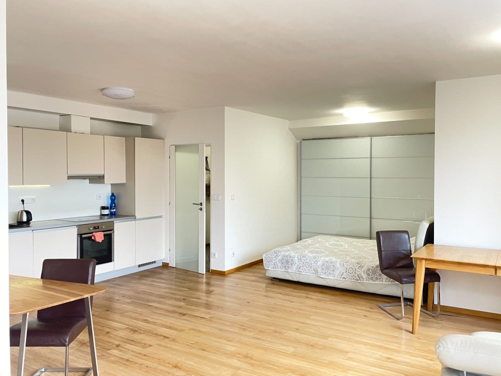 Pronájem bytu 1+kk 48 m², Terronská, Praha, Praha Pronájem bytu 1+kk 48 m², Terronská, Praha, Praha