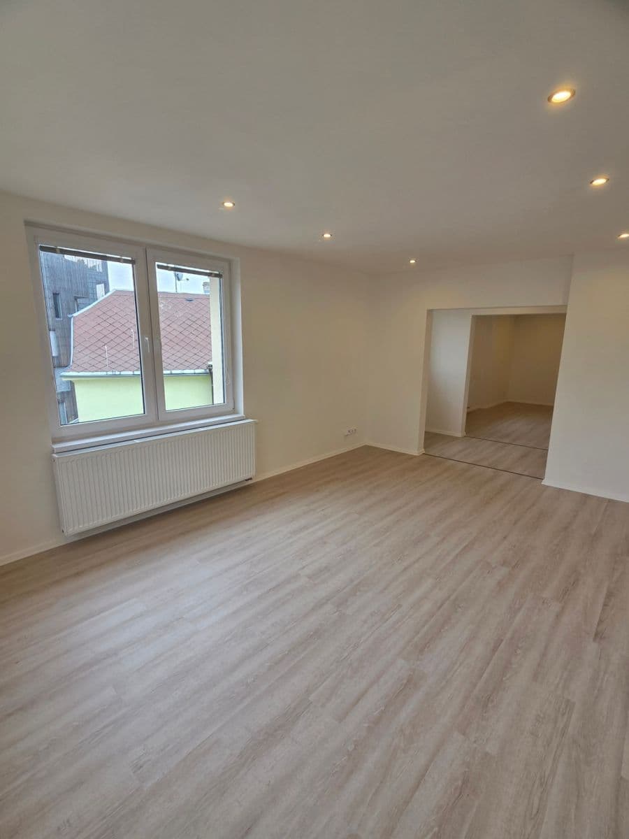 Pronájem bytu 4+1 107 m², Dalibora z Myšlína, Doksy, Liberecký kraj Pronájem bytu 4+1 107 m², Dalibora z Myšlína, Doksy, Liberecký kraj