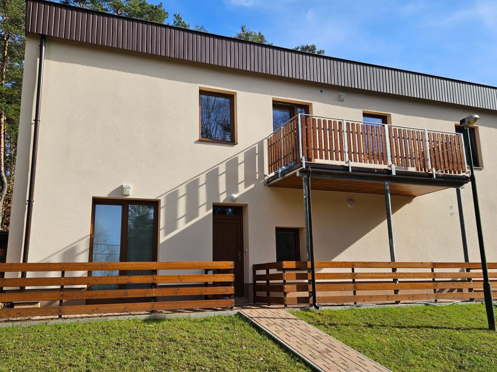 Pronájem bytu 3+kk 73 m², Pod Borným, Doksy, Liberecký kraj Pronájem bytu 3+kk 73 m², Pod Borným, Doksy, Liberecký kraj