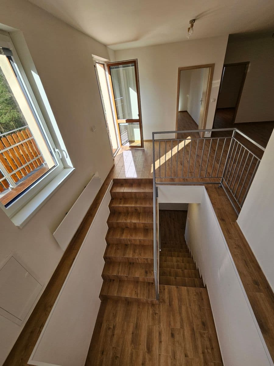 Pronájem bytu 3+kk 73 m², Pod Borným, Doksy, Liberecký kraj Pronájem bytu 3+kk 73 m², Pod Borným, Doksy, Liberecký kraj
