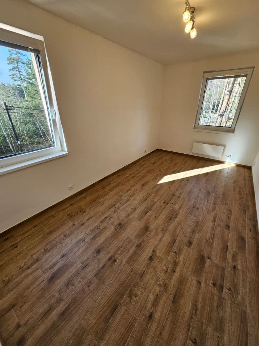 Pronájem bytu 3+kk 73 m², Pod Borným, Doksy, Liberecký kraj Pronájem bytu 3+kk 73 m², Pod Borným, Doksy, Liberecký kraj