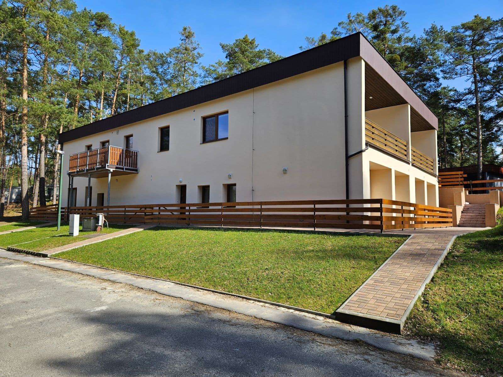 Pronájem bytu 3+kk 73 m², Pod Borným, Doksy, Liberecký kraj Pronájem bytu 3+kk 73 m², Pod Borným, Doksy, Liberecký kraj