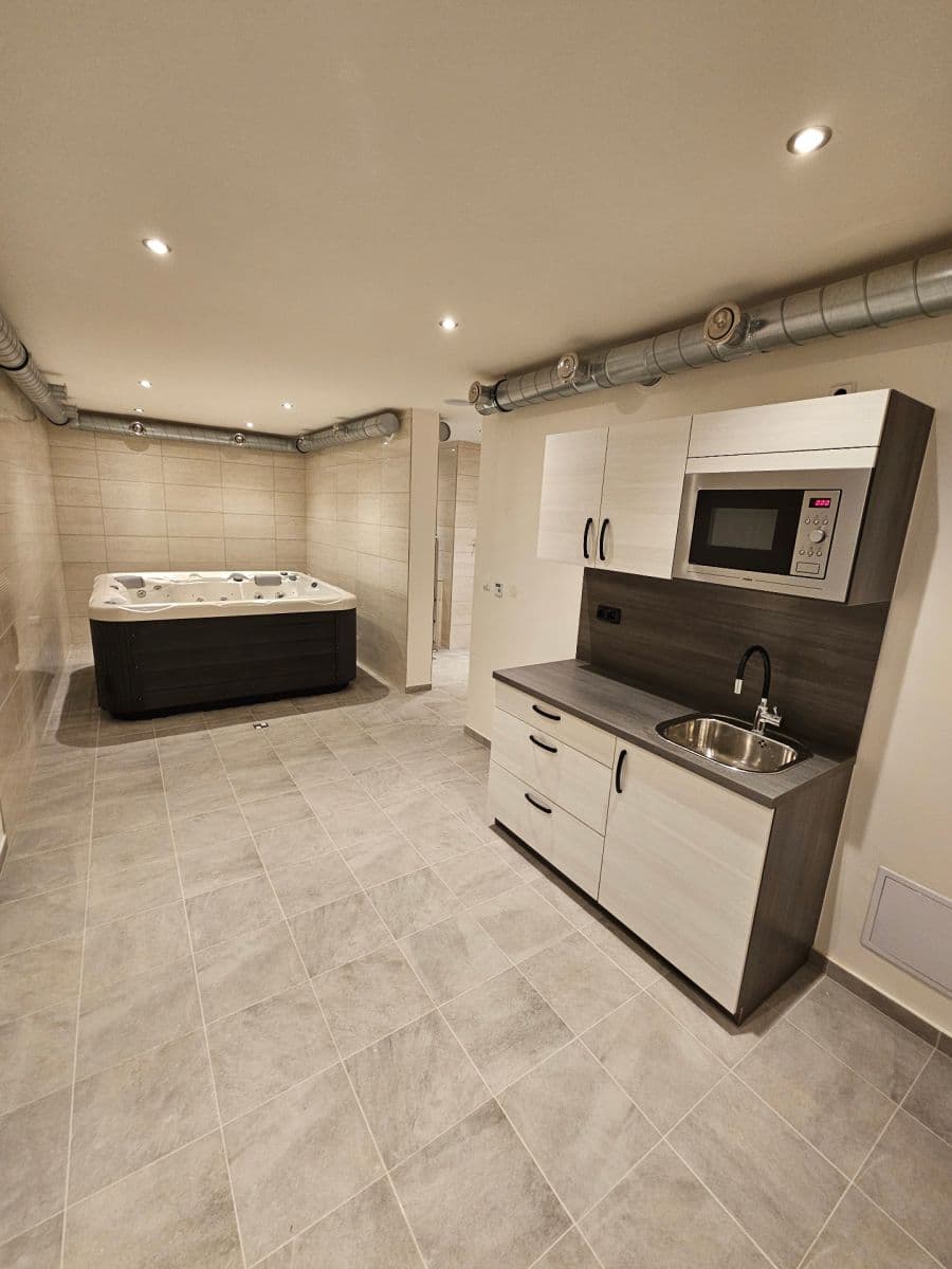 Pronájem bytu 3+kk 73 m², Pod Borným, Doksy, Liberecký kraj Pronájem bytu 3+kk 73 m², Pod Borným, Doksy, Liberecký kraj