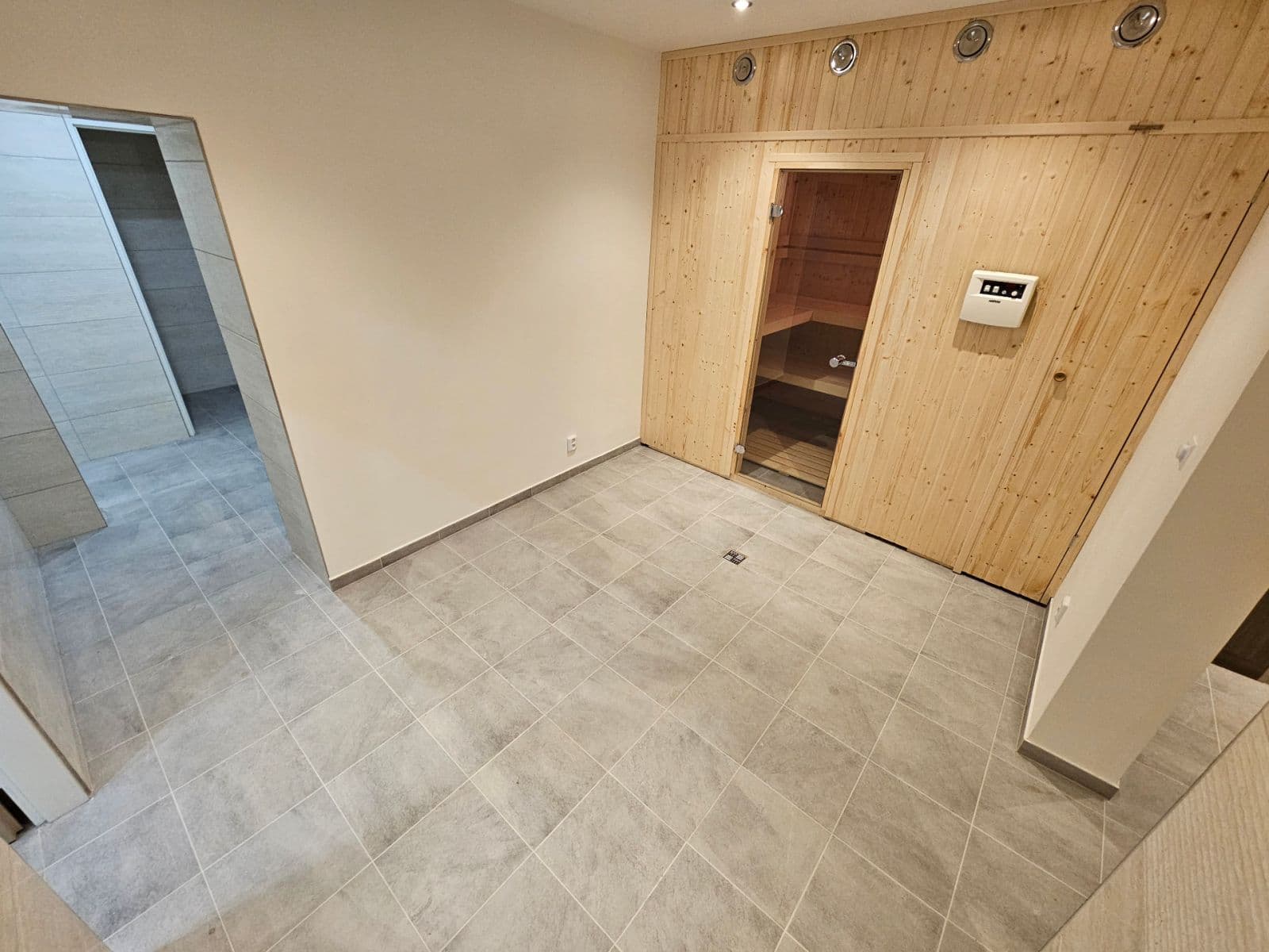Pronájem bytu 3+kk 73 m², Pod Borným, Doksy, Liberecký kraj Pronájem bytu 3+kk 73 m², Pod Borným, Doksy, Liberecký kraj