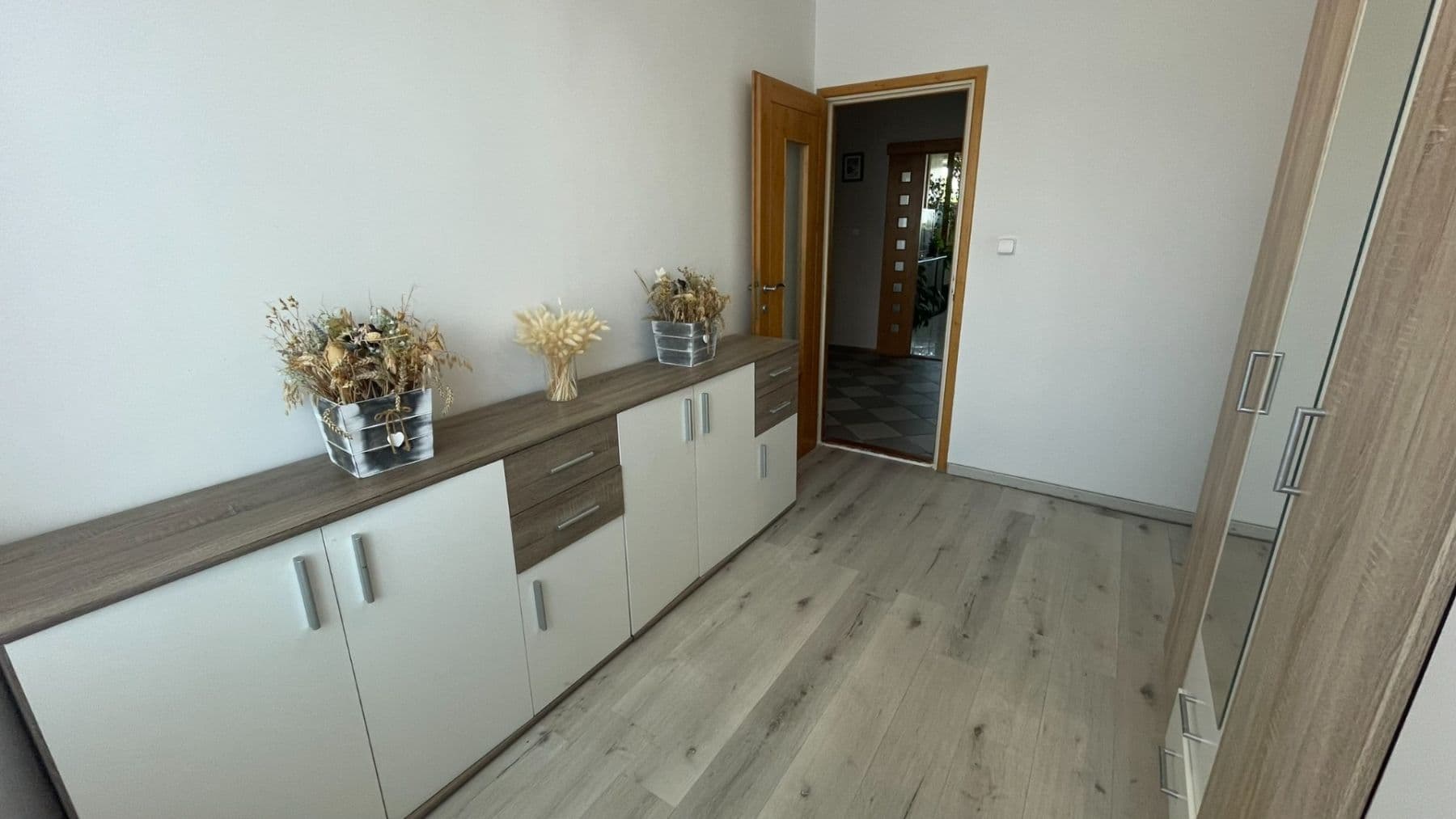 Prodej bytu 4+1 94 m², Uherská, Praha, Praha Prodej bytu 4+1 94 m², Uherská, Praha, Praha