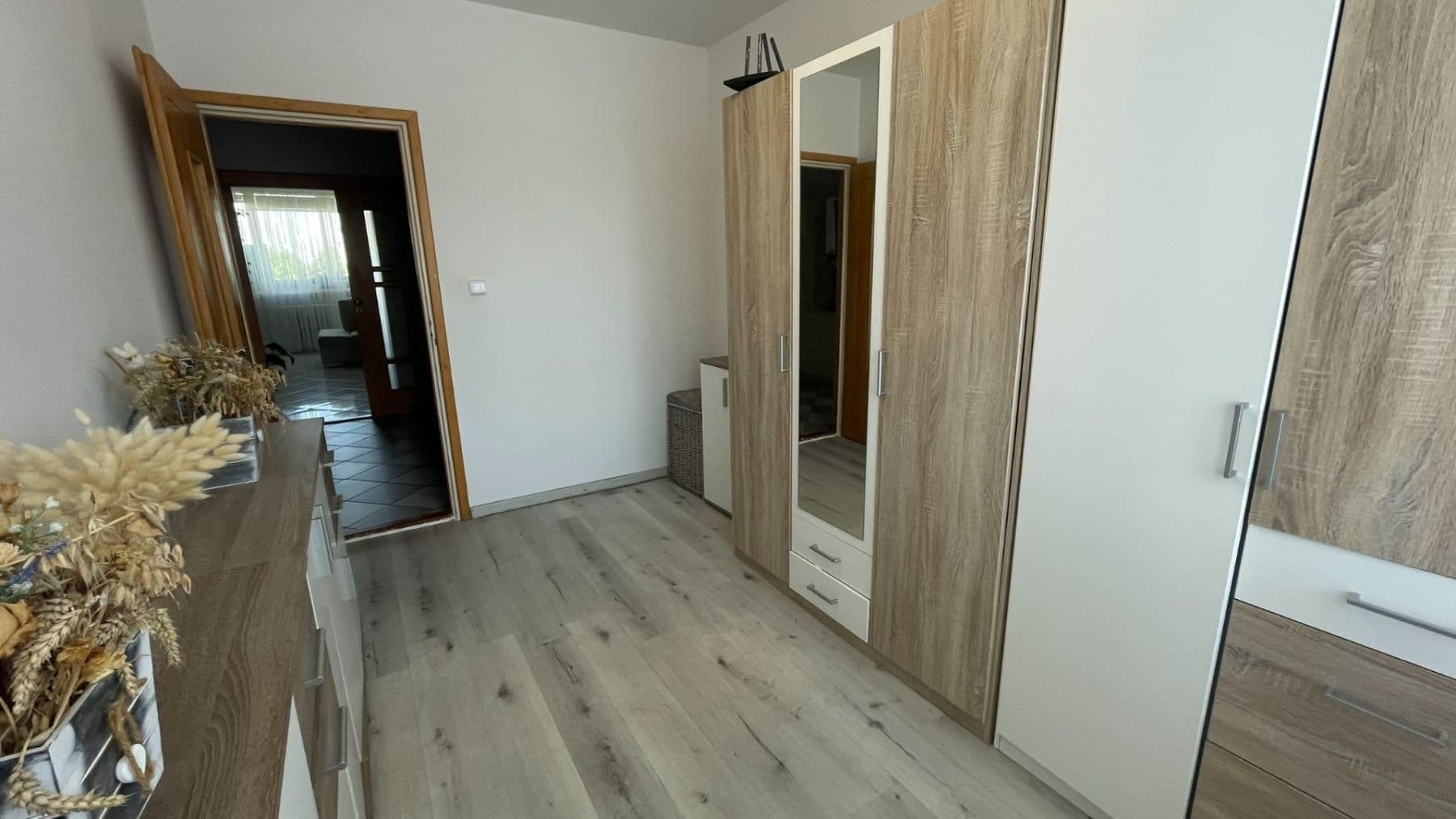 Prodej bytu 4+1 94 m², Uherská, Praha, Praha Prodej bytu 4+1 94 m², Uherská, Praha, Praha