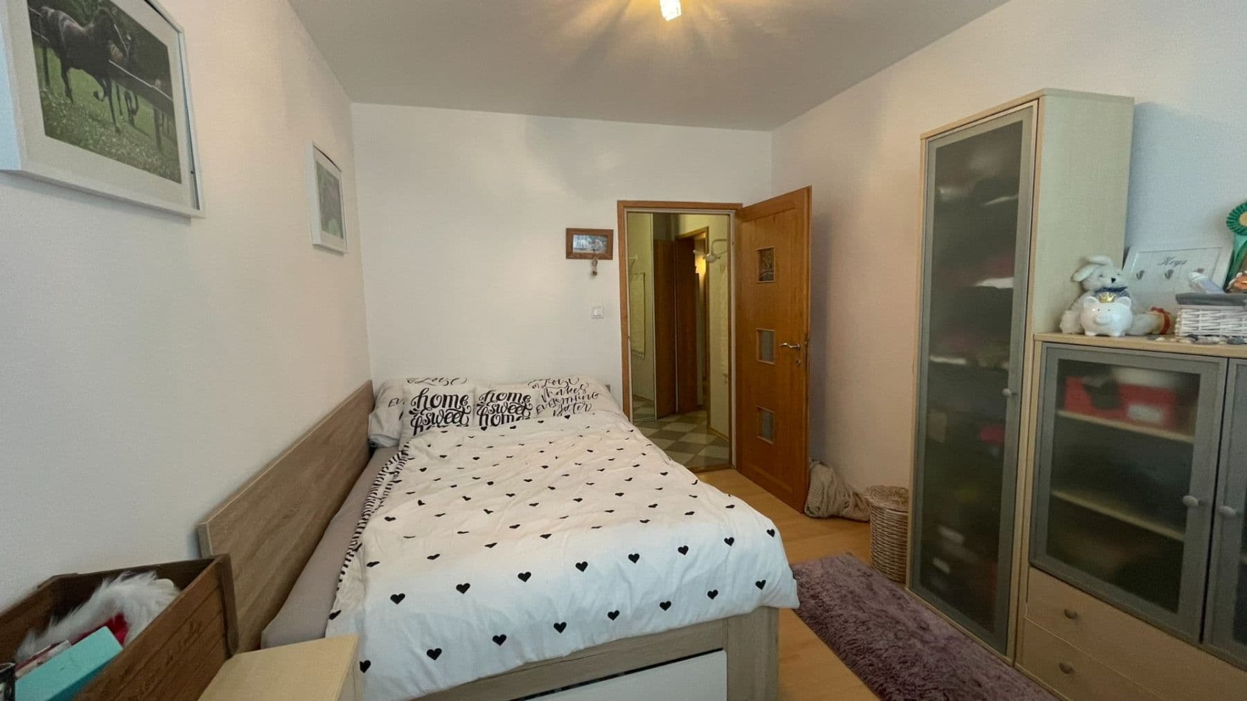 Prodej bytu 4+1 94 m², Uherská, Praha, Praha Prodej bytu 4+1 94 m², Uherská, Praha, Praha